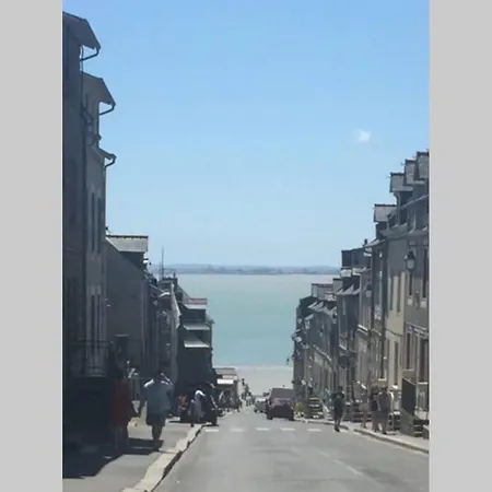 T2 Rue Du Port De En Baie Du Mont Saint Michel *
